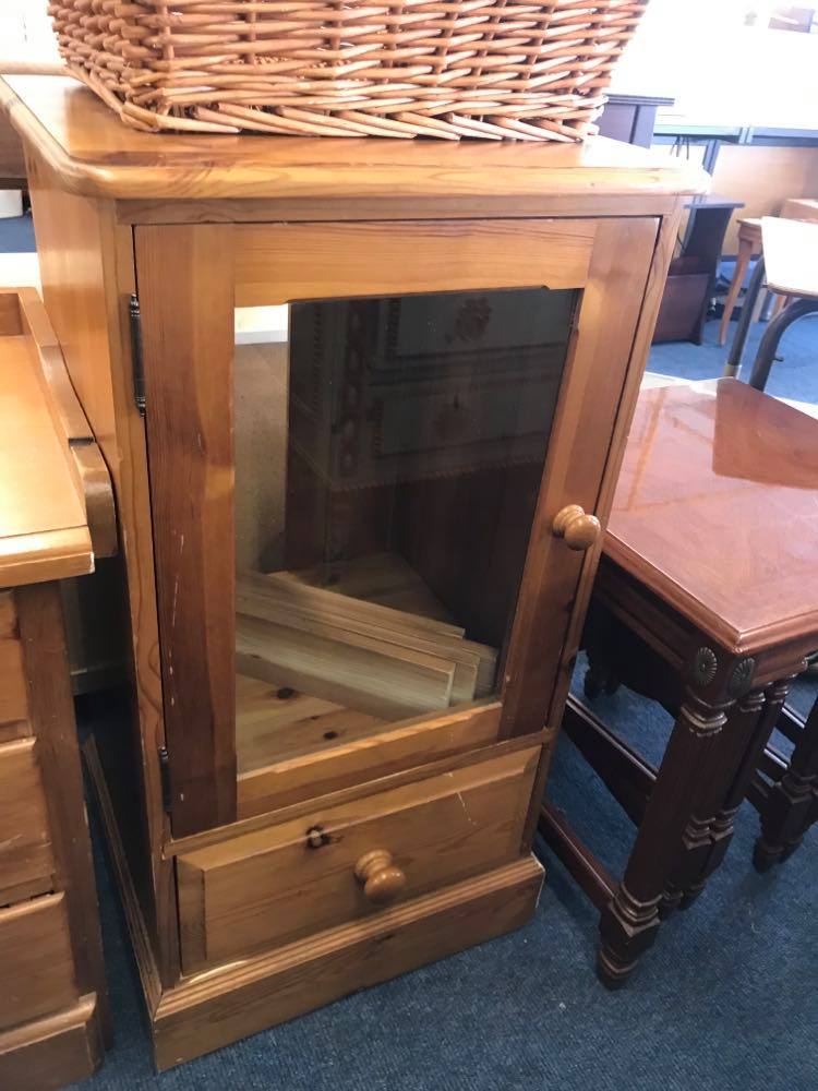 Pine Hi-Fi Cabinet with drawer